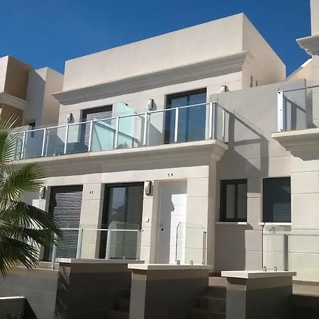 Zenia Beach Apartment *