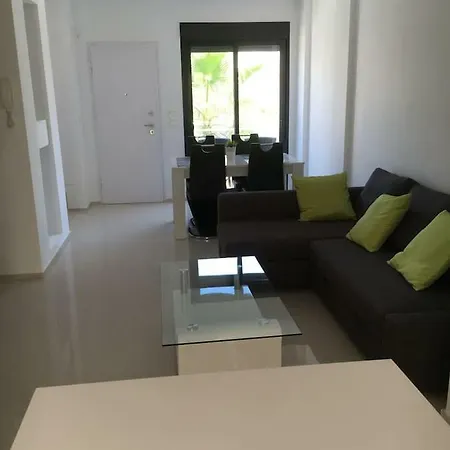Zenia Beach Apartment *