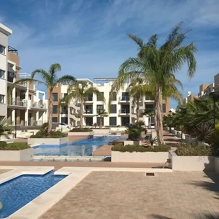 Zenia Beach Apartment *